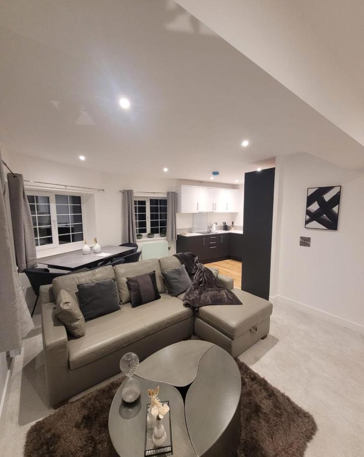 Luxury 1 Bed Apartment In The Centre Of Rochester 로체스터 외부 사진