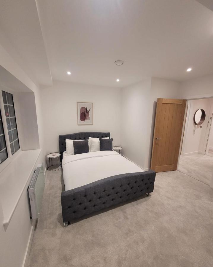 Luxury 1 Bed Apartment In The Centre Of Rochester 로체스터 외부 사진