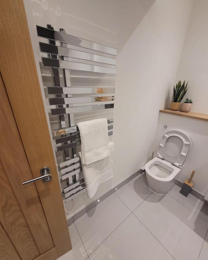 Luxury 1 Bed Apartment In The Centre Of Rochester 로체스터 외부 사진